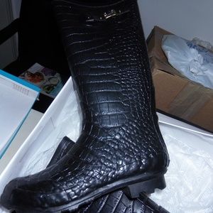 Women rain boots